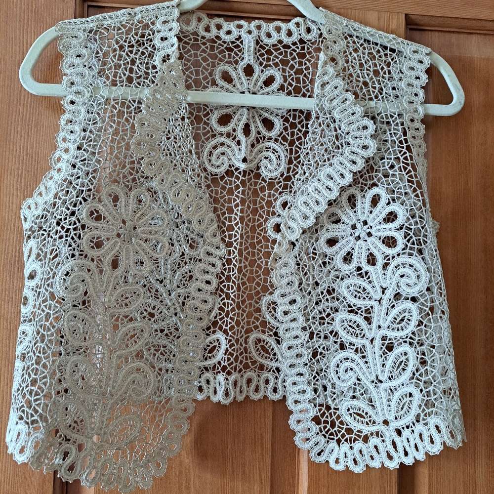 VINTAGE Authentic European handmaid lace vest.Size Small.